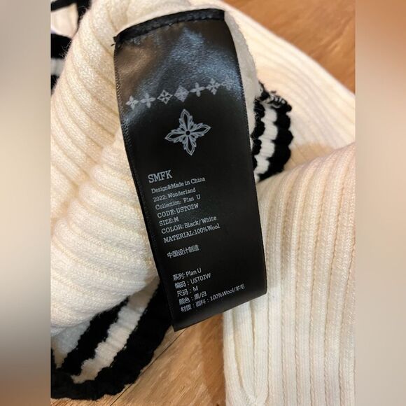 SMFK Compass Classic cashmere short sweater BNWT - Picture 7 of 7